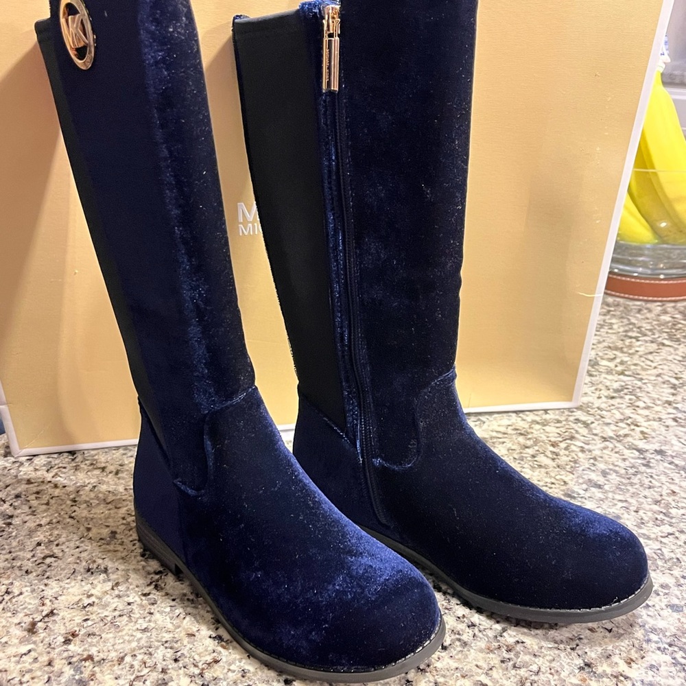 Michael Kors Emma Lily velour Boots new navy blue Youth Girls Size 3